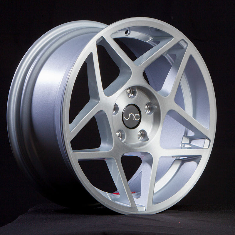 JNC-JNC049-Silver-Brushed-Silver-18x9.5-73.1-wheels-rims-felger-FelgGiganten