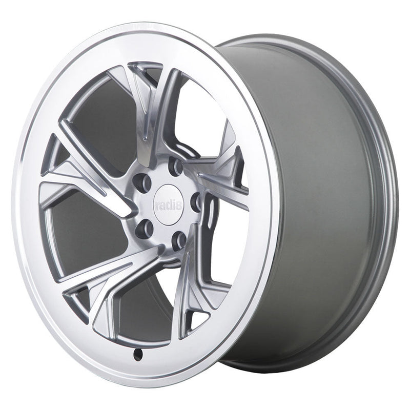 Radi8-R8C5-Matt-Silver-Machined-Face-Silver-18x9.5-66.6-wheels-rims-felger-FelgGiganten